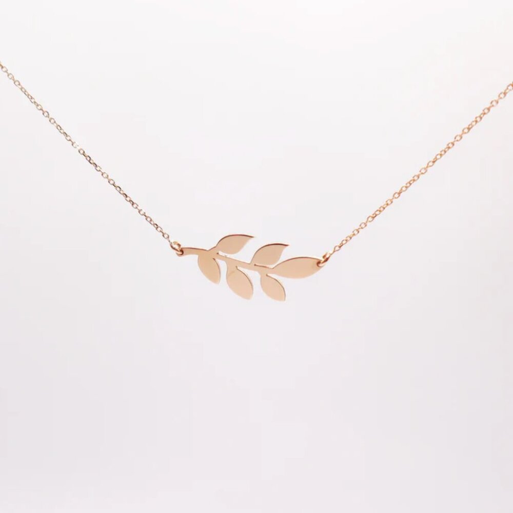 18k Yellow Gold Leaf Necklace - Picture 8 of 9